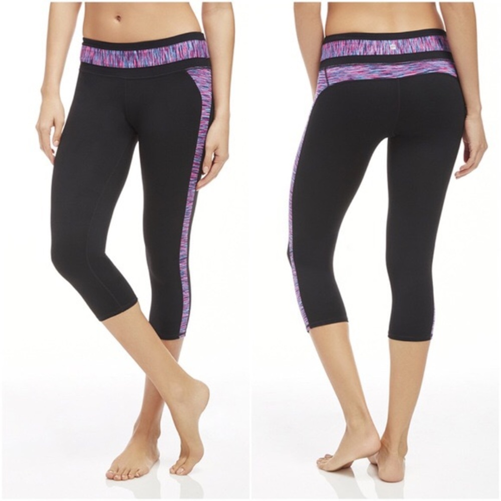 Fabletics Camacan Capri Sz S (Black/Pop Pink)